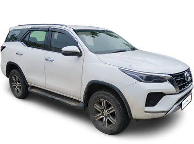 Toyota Fortuner-img